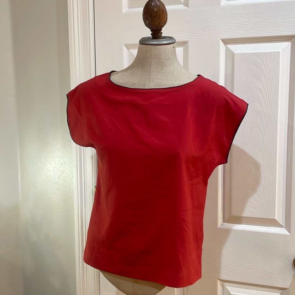 Vintage 1960s The Villager pull over red blouse cap sleeves women size 2P petite